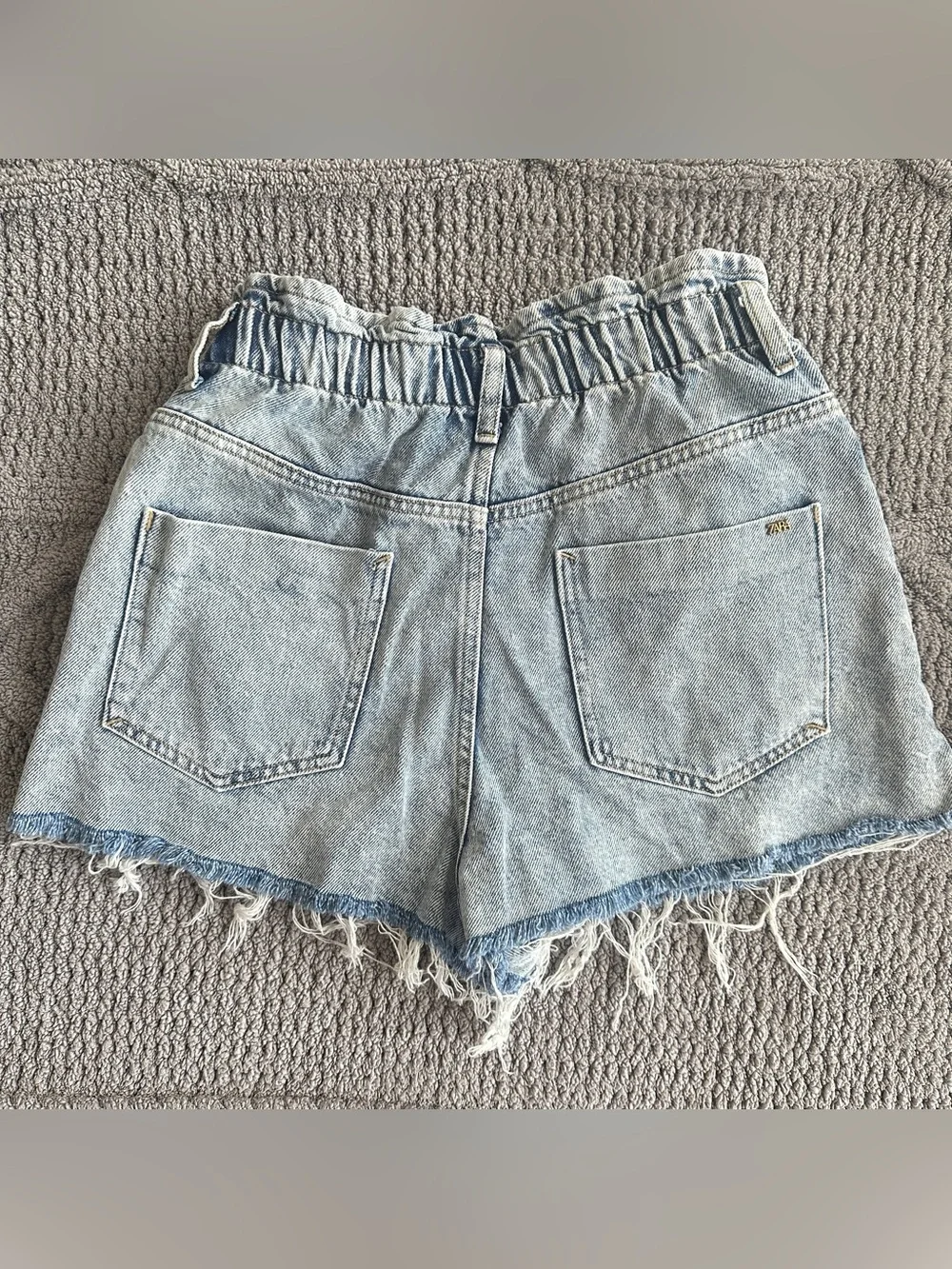 Zara Light Blue Accordion stretch Waist Denim Shorts with Frayed Hem 6